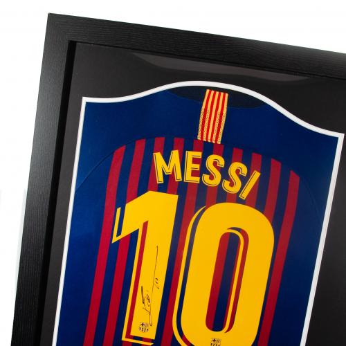 Футболка с автографом Лионеля Месси Messi Signed Shirt Silhouette