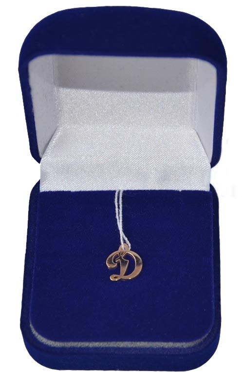 Значок лог."Д" арт.585 с цанг. зажимом