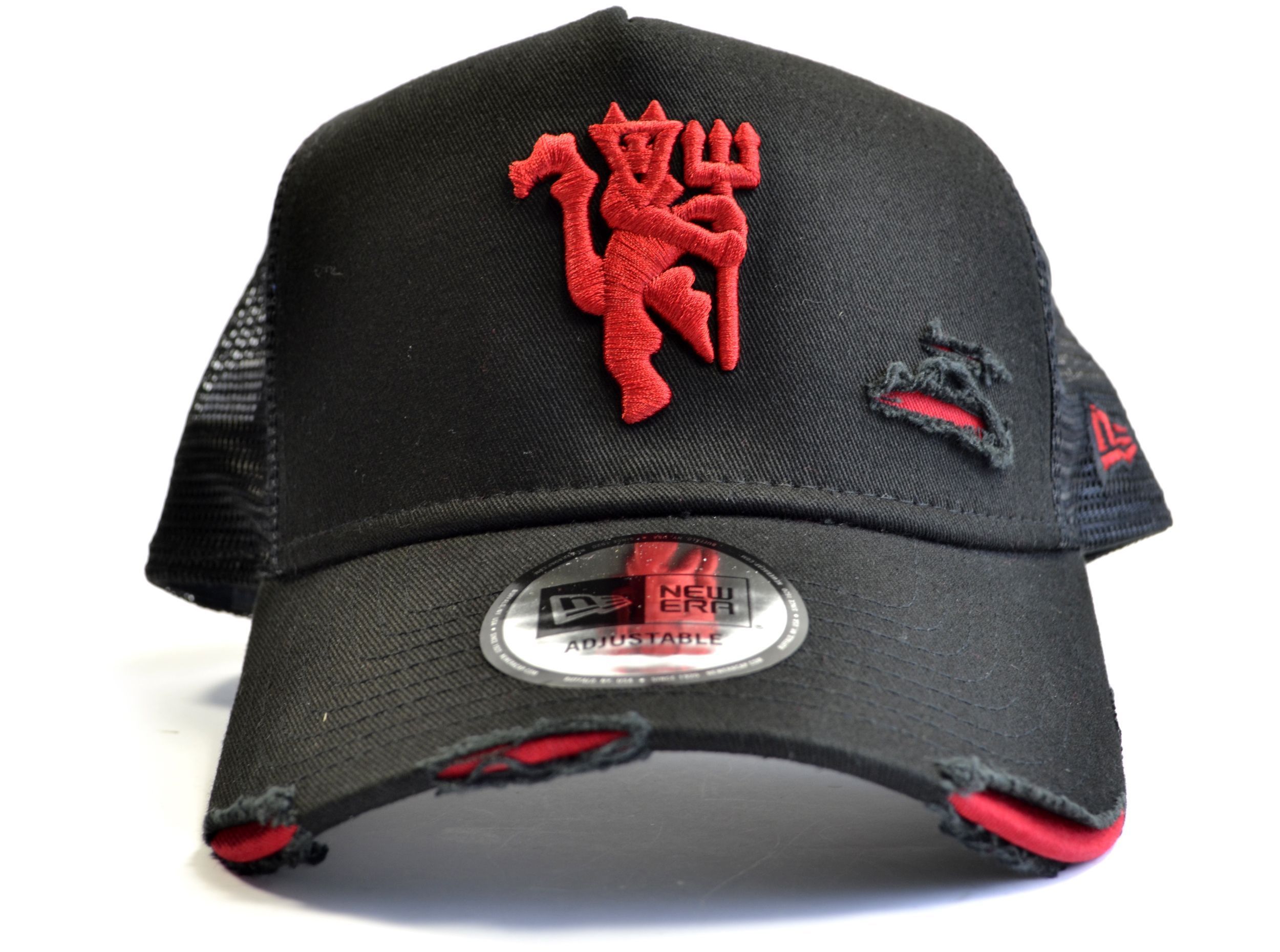 Недорогую атрибутику. Кепка цска хоккей. Атрибутика военторг. Товары с атрибутикой. Бейсболка гладиатор спартак.