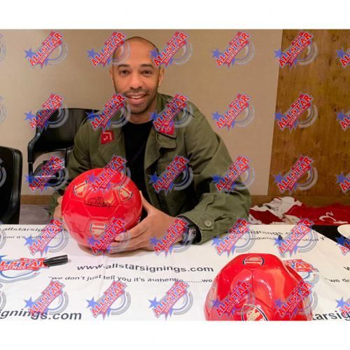 Мяч с автографом Тьерри Анри Henry Signed Football (Framed)