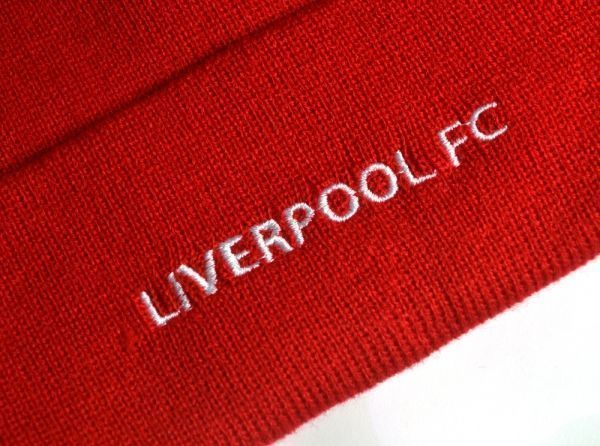 Шапка Ливерпуль красная с отворотом