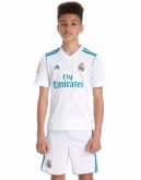 Детская форма Реал Мадрид 2017/2018 домашняя  Детская форма Реал Мадрид 2017/2018 домашняя