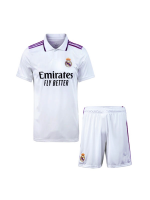 Детская форма Реал Мадрид 2022/2023 домашняя (футболка и шорты)  Детская форма Реал Мадрид 2022/2023 домашняя (футболка и шорты)
