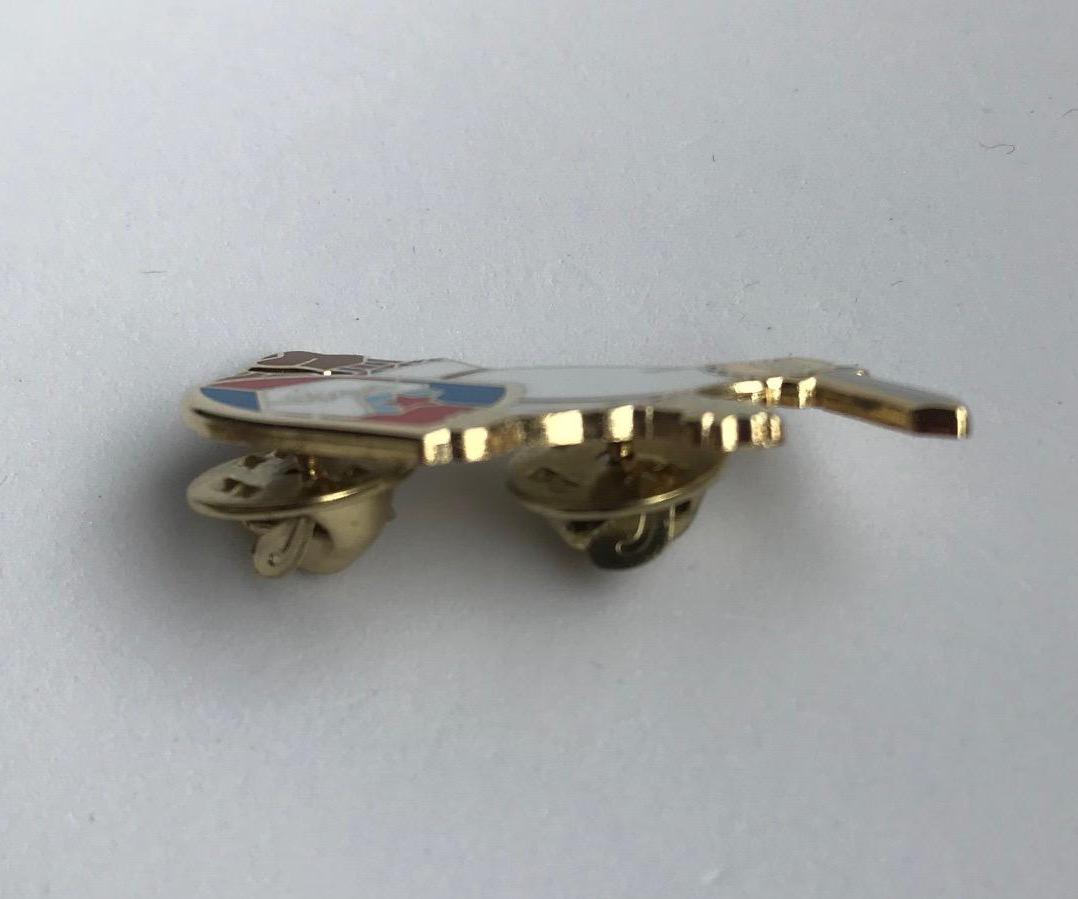 Значок ЦСКА богатырь белый