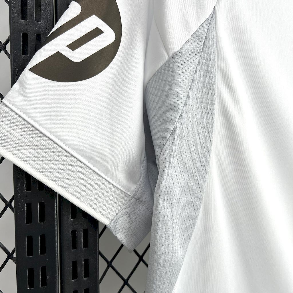 Футболка игровая Реал Мадрид 2025/2026 домашняя (Fan version)