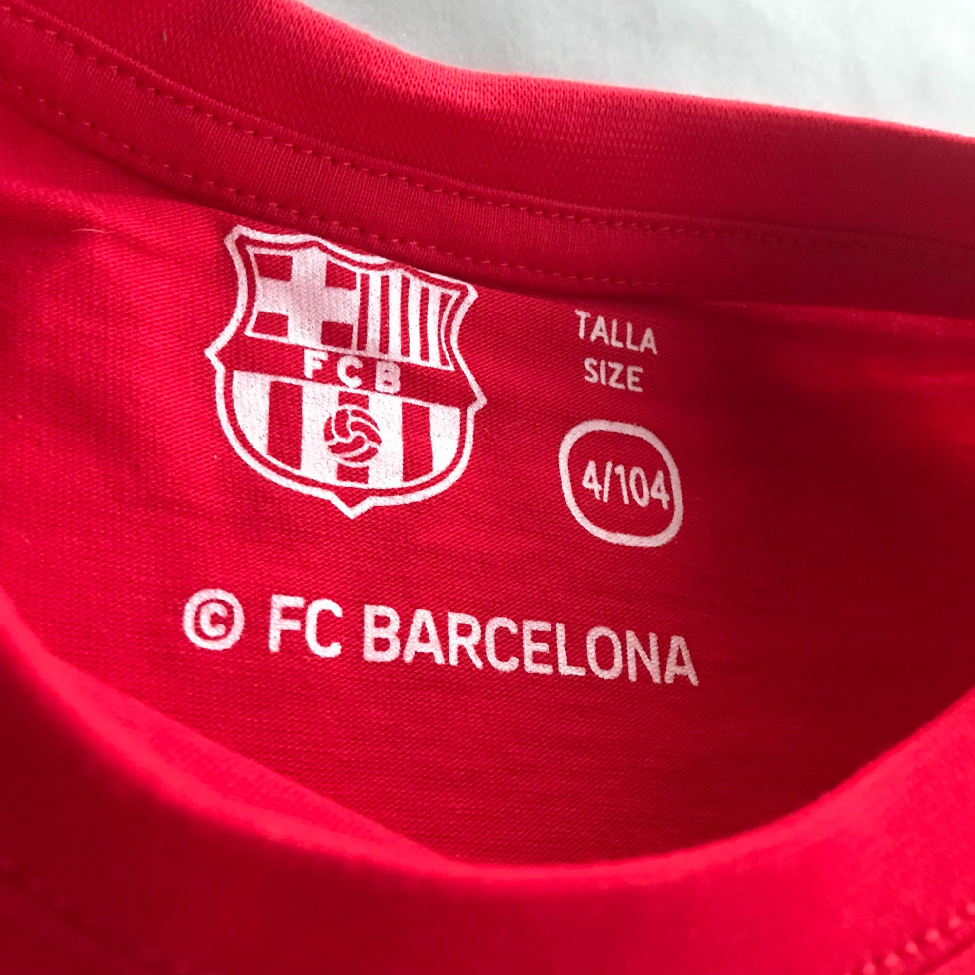 Детская футболка Барселона FCB3173 с длинным рукавом, красная Детская футболка Барселона FCB3173 с длинным рукавом, красная