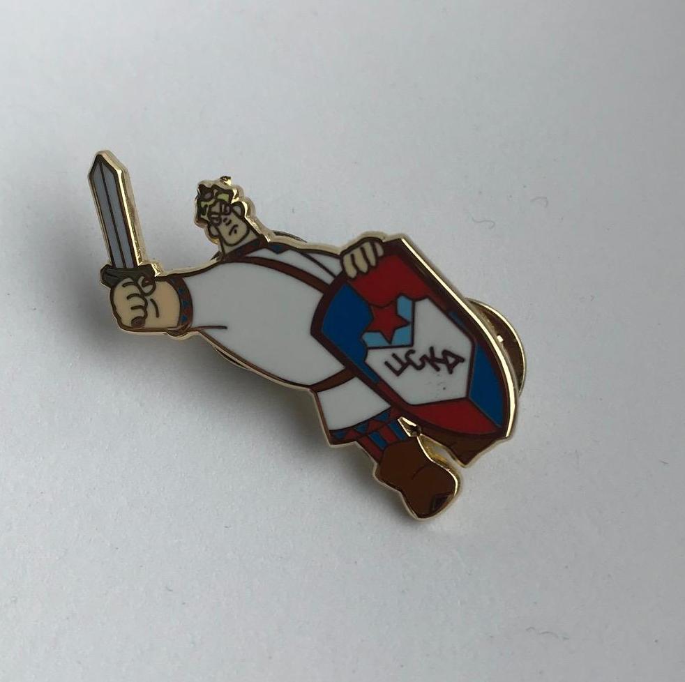 Значок ЦСКА богатырь белый