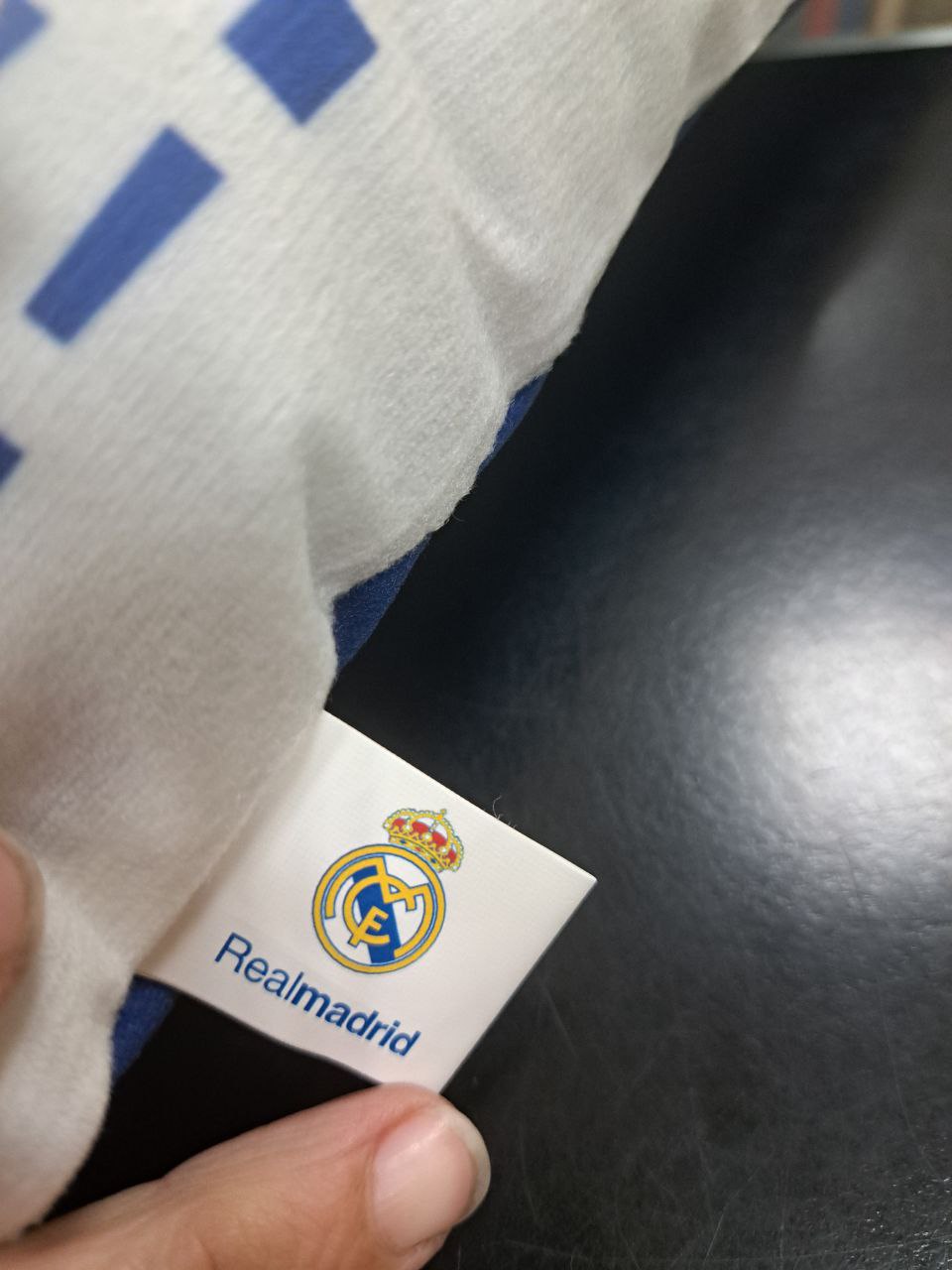 Подушка Реал Мадрид RM 40х40см Подушка Реал Мадрид RM 40х40см