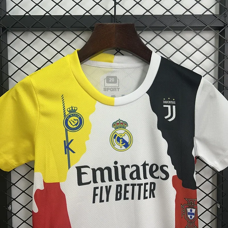 Детская форма RONALDO CR7 2025/2026 Детская форма RONALDO CR7 2025/2026