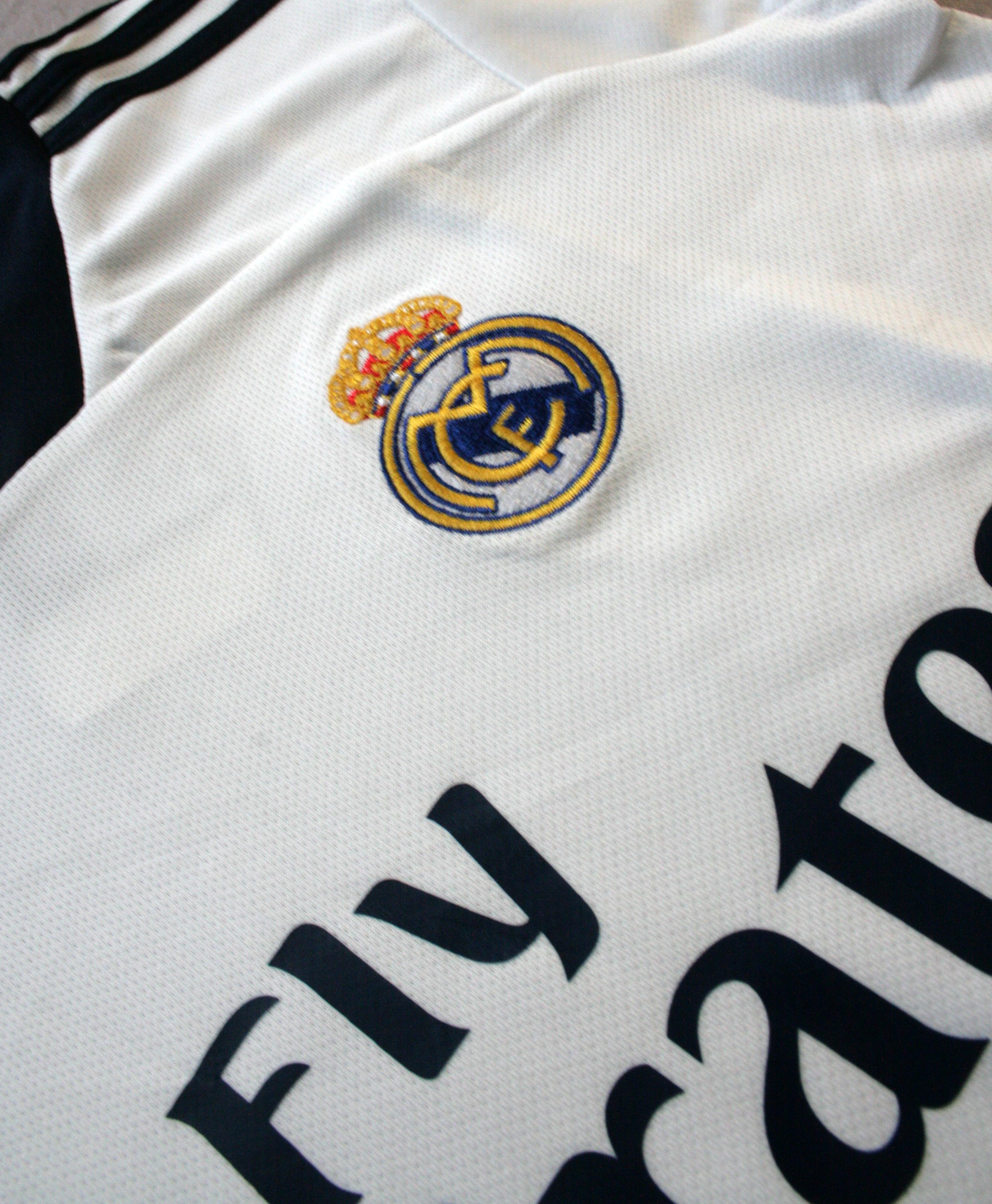 Детская форма Реал Мадрид 2020/2021 домашняя  Детская форма Реал Мадрид 2020/2021 домашняя