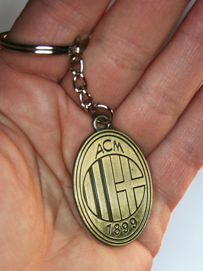 Брелок Милан металл винтаж