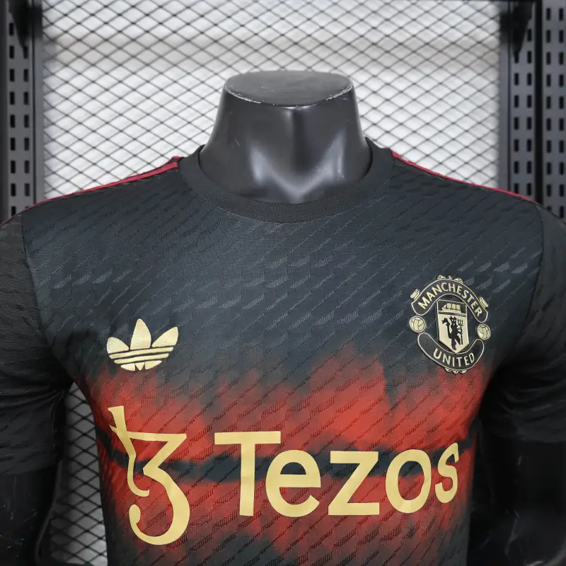 Футболка игровая Манчестер Юнайтед 2025/2026 Black Tezos Special Edition (Player version)