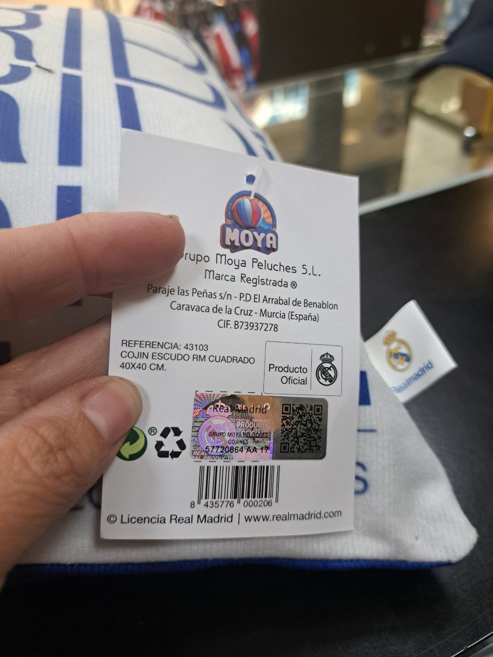 Подушка Реал Мадрид RM 40х40см Подушка Реал Мадрид RM 40х40см