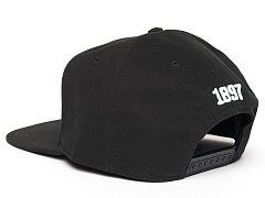 Бейсболка Ювентус 37237 черная с прямым козырьком