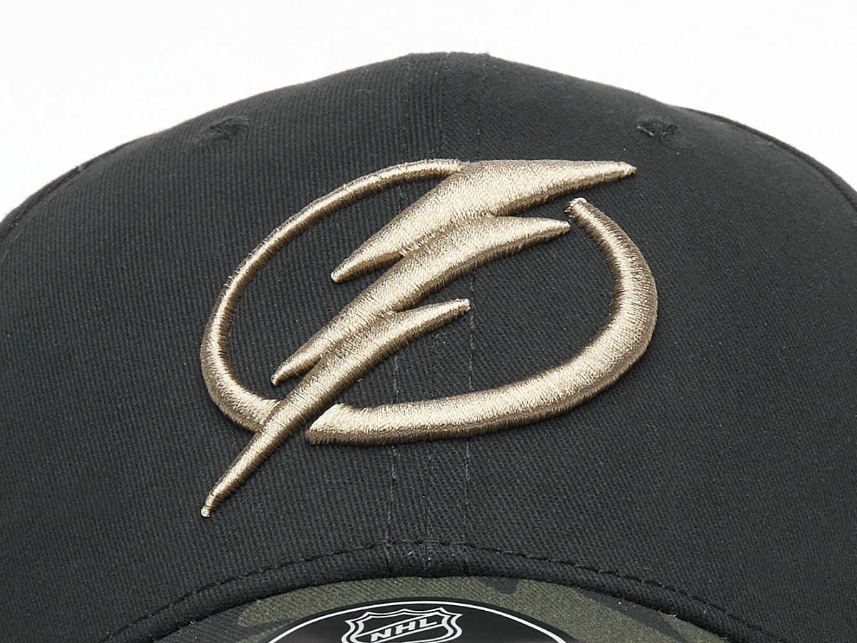 Бейсболка Tampa Bay Lightning черная-хаки 32263