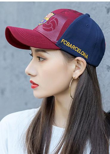 Бейсболка Барселона бордовая