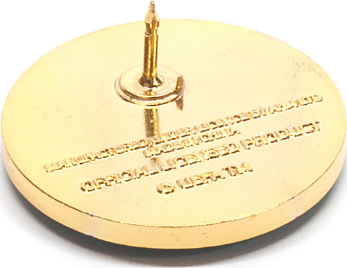 Значок ЕВРО 2020 круглый мет.смола 2,5 см "СПб.Разводной мост на красном фоне"