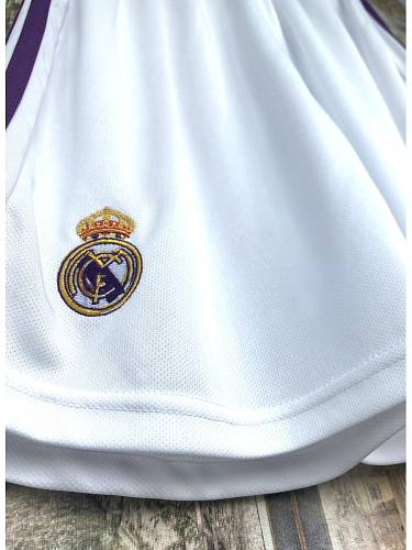 Детская форма Реал Мадрид 2022/2023 домашняя (футболка и шорты) 