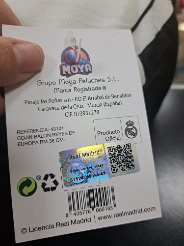 Подушка Реал Мадрид в форме мяча REYES DE EUROPA 40 CM