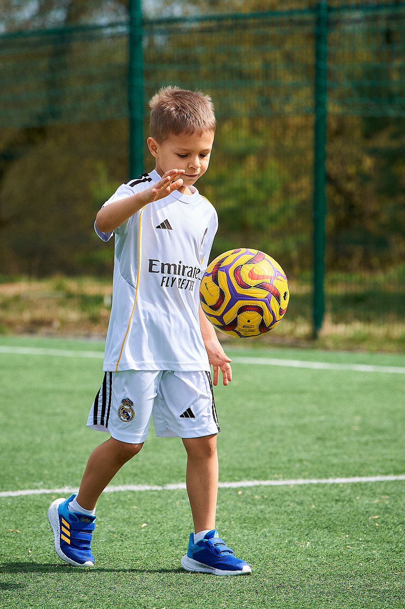 Детская форма Реал Мадрид 2025/2026 домашняя