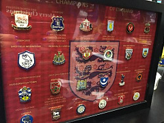 Набор значков Champions of England