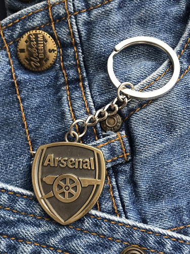 Брелок Арсенал металл винтаж