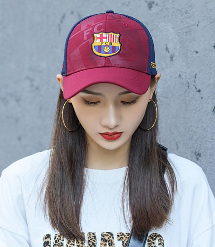 Бейсболка Барселона бордовая