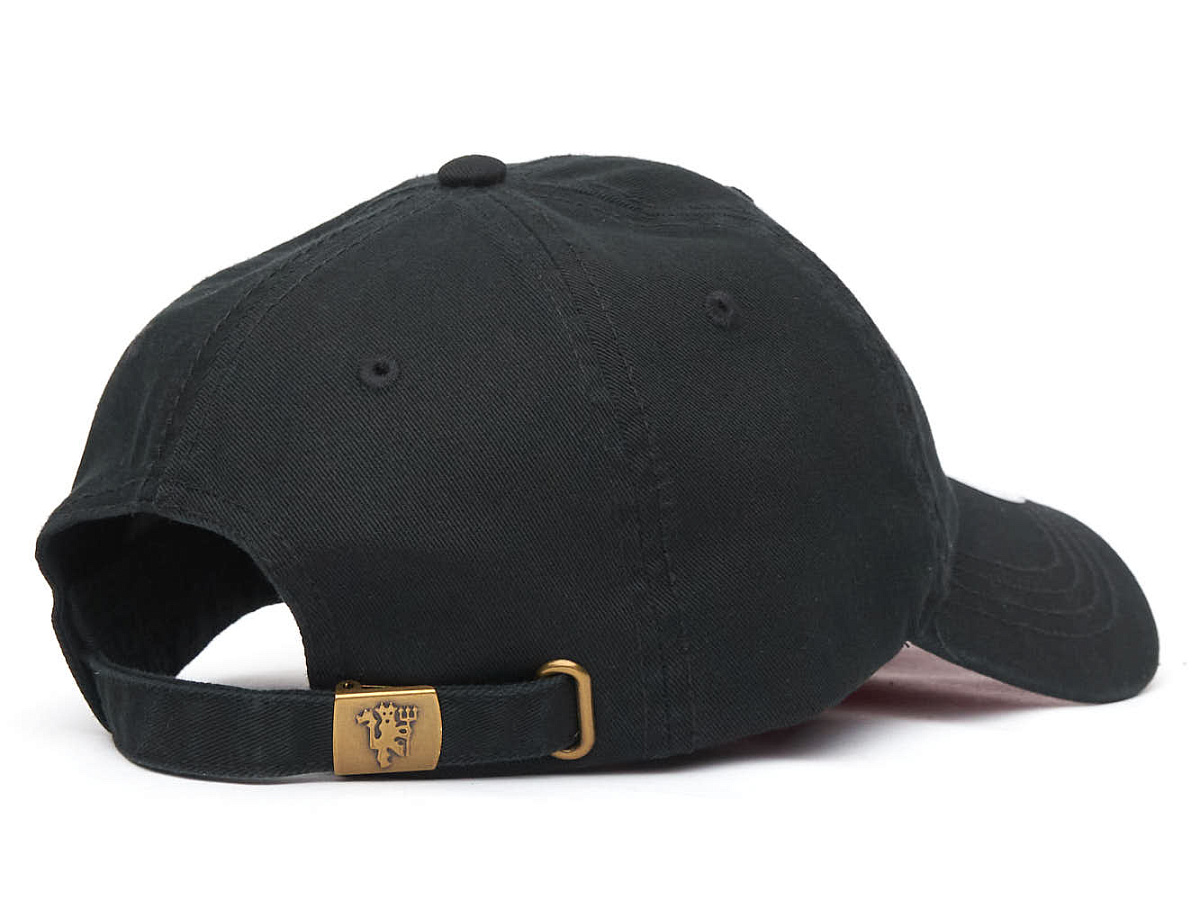 Бейсболка Манчестер Юнайтед  черная 107694