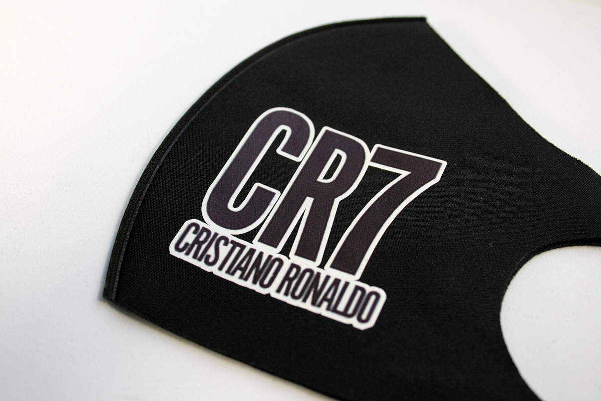 Маска для лица многоразовая CR7 черная