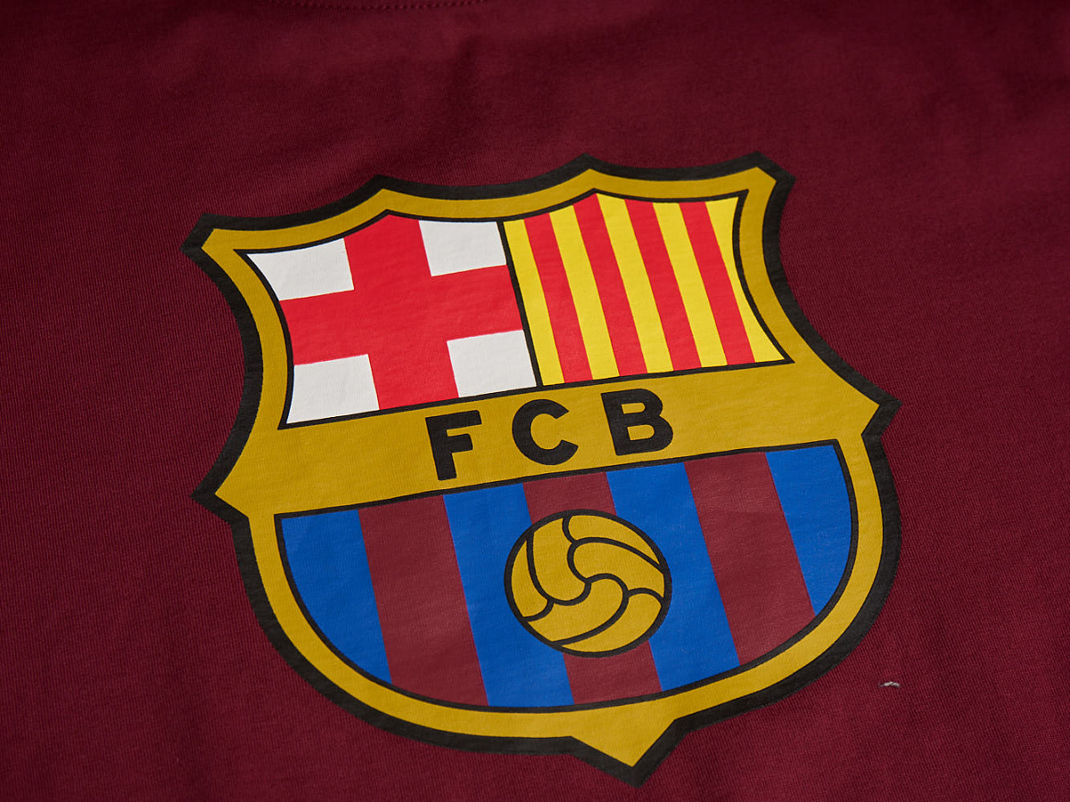 Футболка Барселона 130360 бордовая