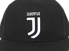 Бейсболка Ювентус 37237 черная с прямым козырьком