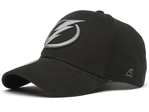 Бейсболка NHL Tampa Bay Lightning черная 31606