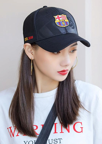 Бейсболка Барселона черная