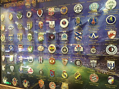 Набор значков ЦСКА к 10-летию победы в Кубке УЕФА 40х30 см