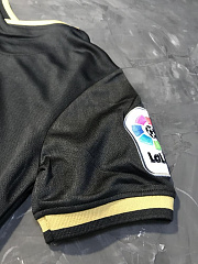 Детская форма Барселона 2020/2021 выездная черная (футболка и шорты)