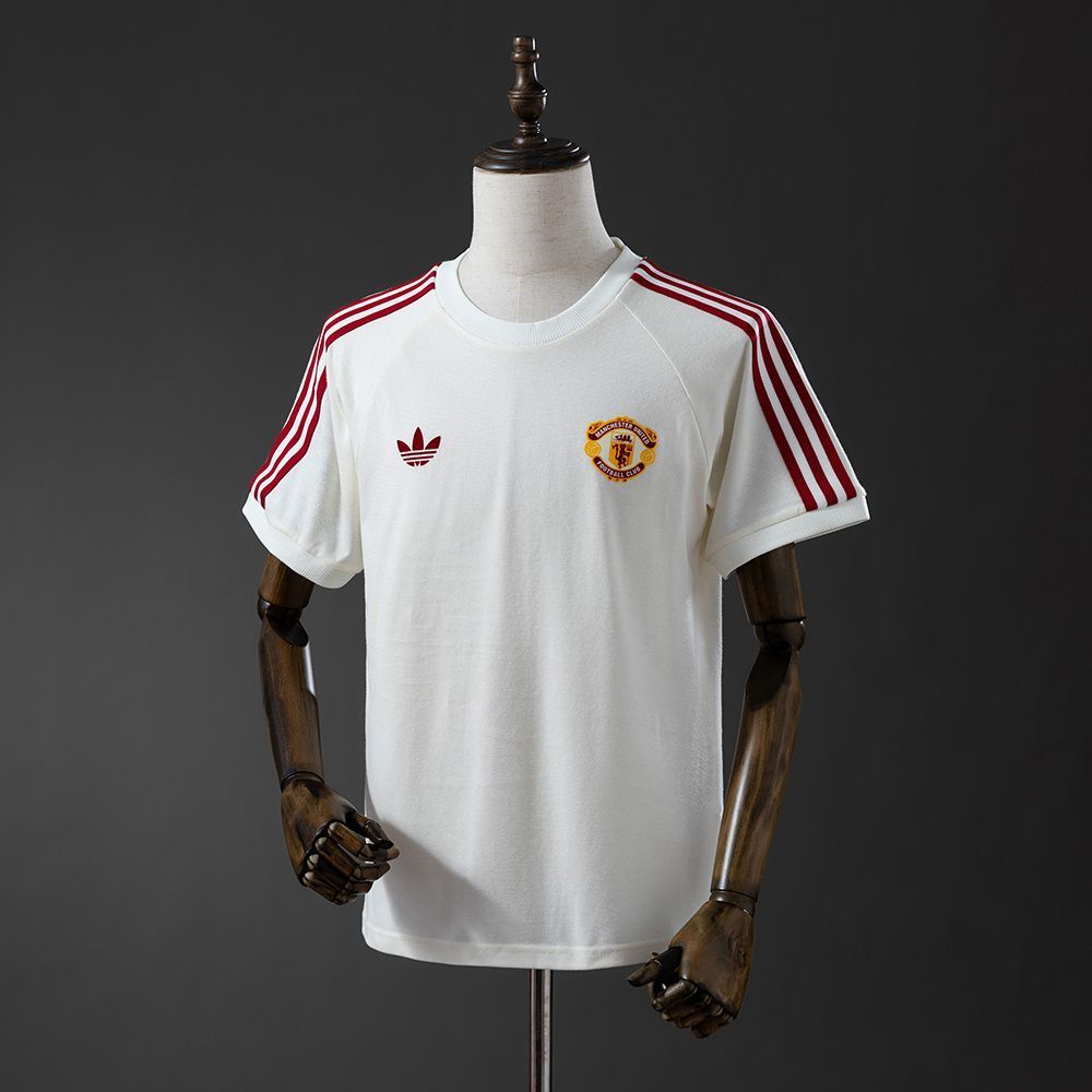 Футболка Манчестер Юнайтед T-shirt 3-stripes 2025/2026