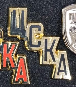 Значок ЦСКА лесенка черная