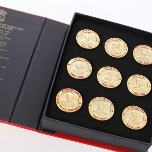 Набор Значков Ливерпуль 9 Piece Limited Edition Badge Set